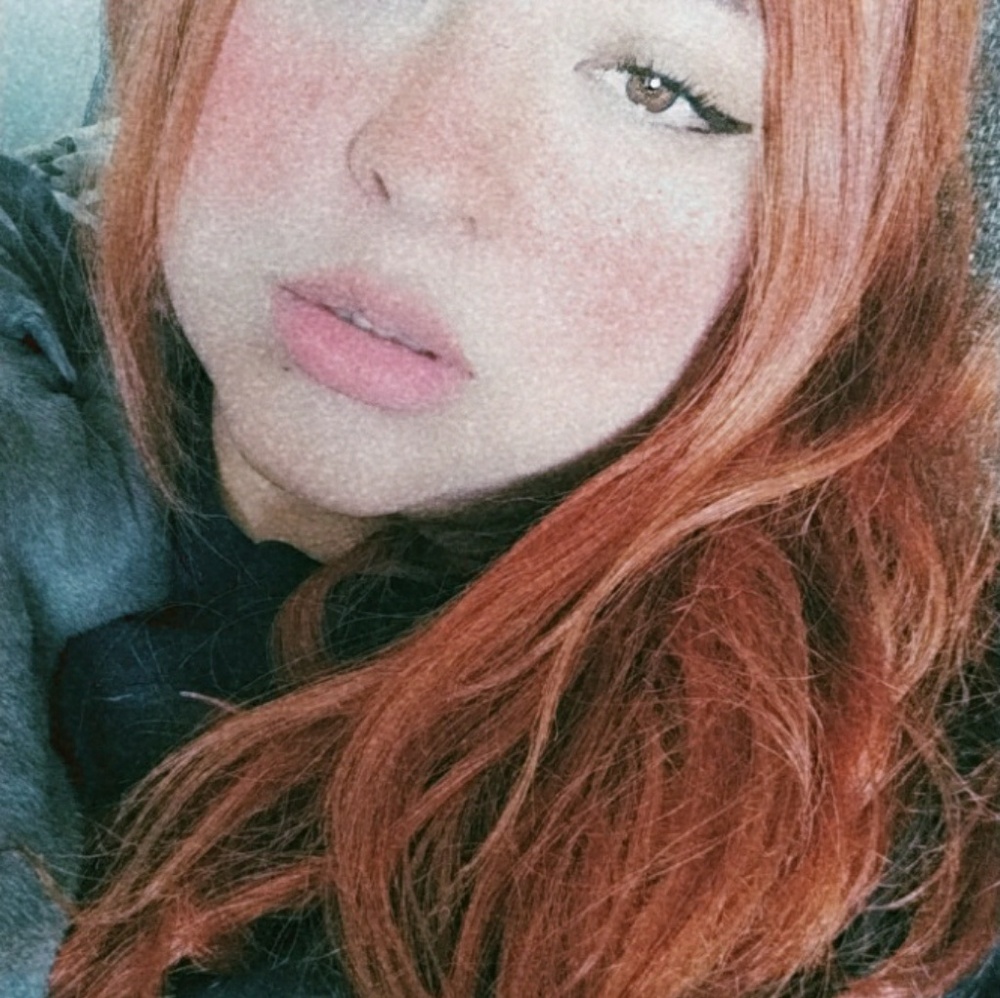 Meet your Posher, Alejandra